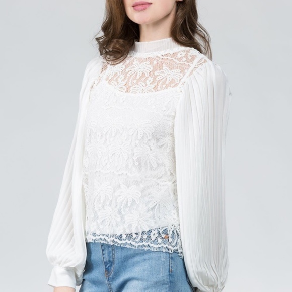 Palm Tree Lace Blouse - Picture 4 of 5